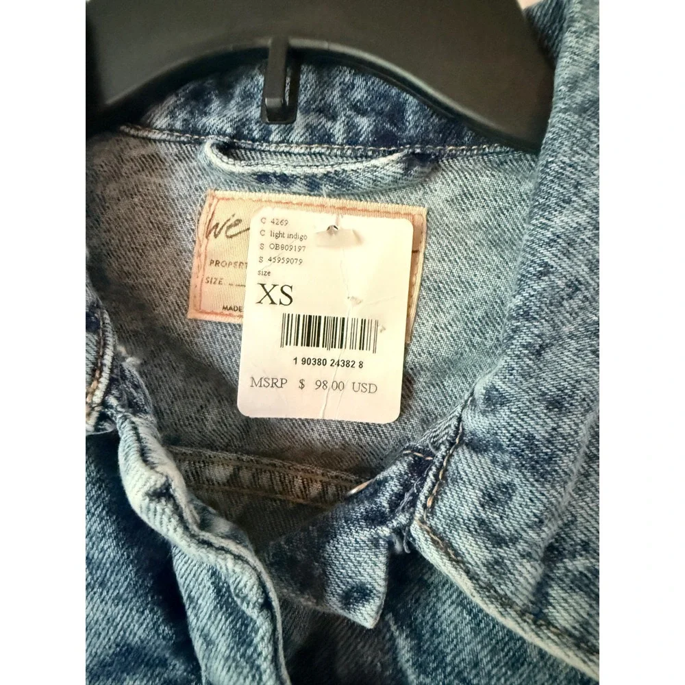 Free People Rumors Denim Jacket Indigo Blue Light Wash Cropped XS OB809197 NEW